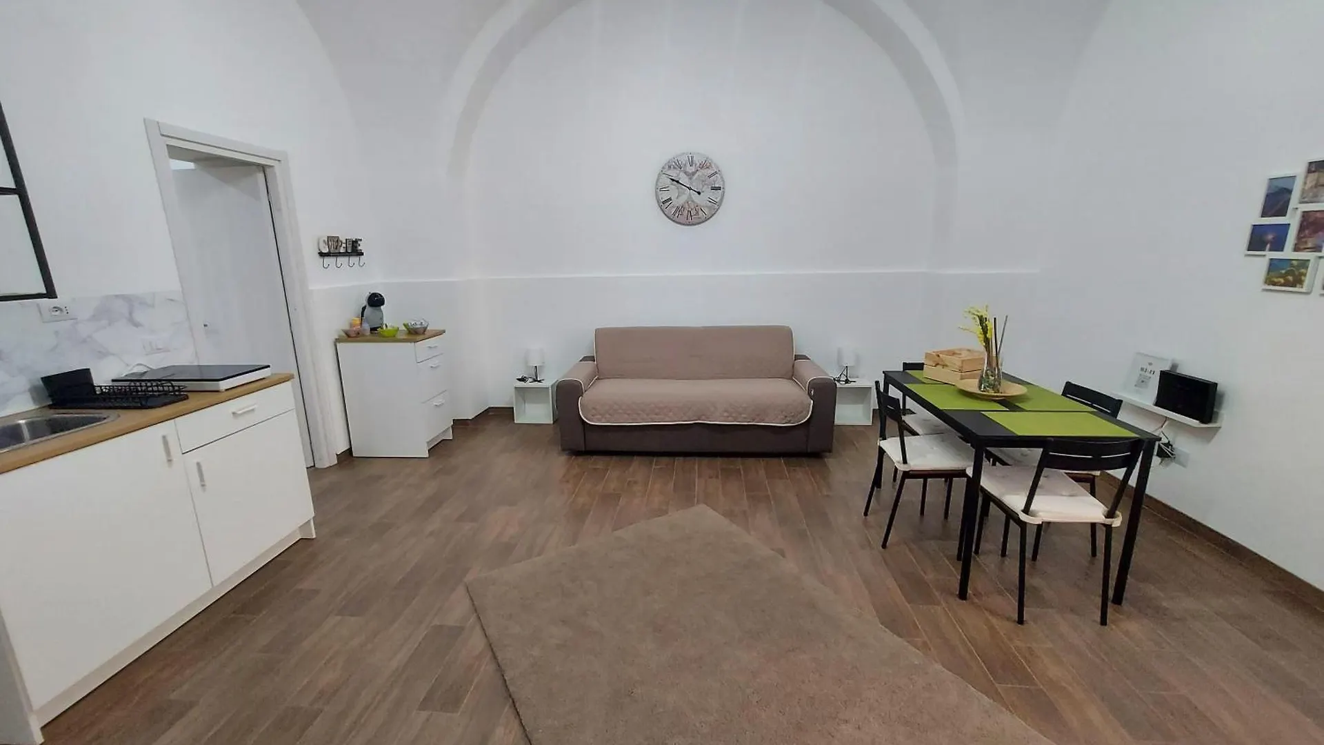Casa vacanze Varagghiu Aeroporto di Catania Fontana Rossa Italia